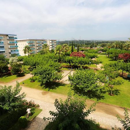 Los Juncos De Pineda Park Salou Luaran gambar