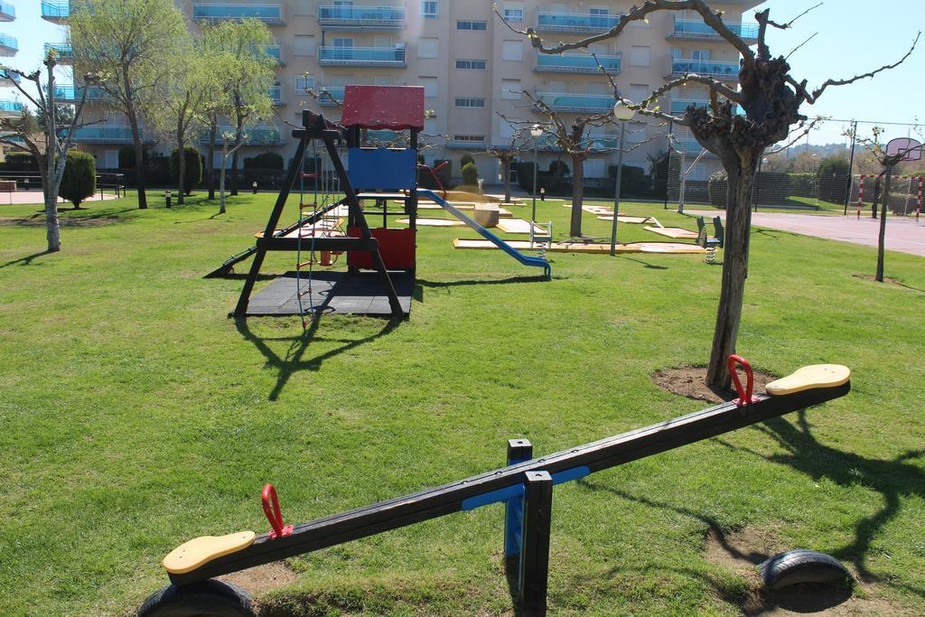 Los Juncos De Pineda Park Salou Luaran gambar